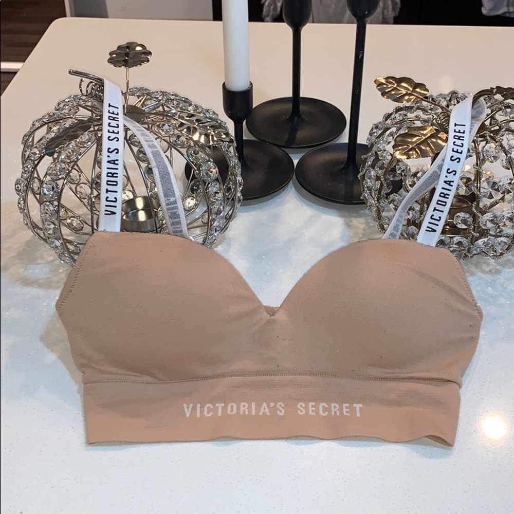 Victoria’s Secret XS nude push up bra